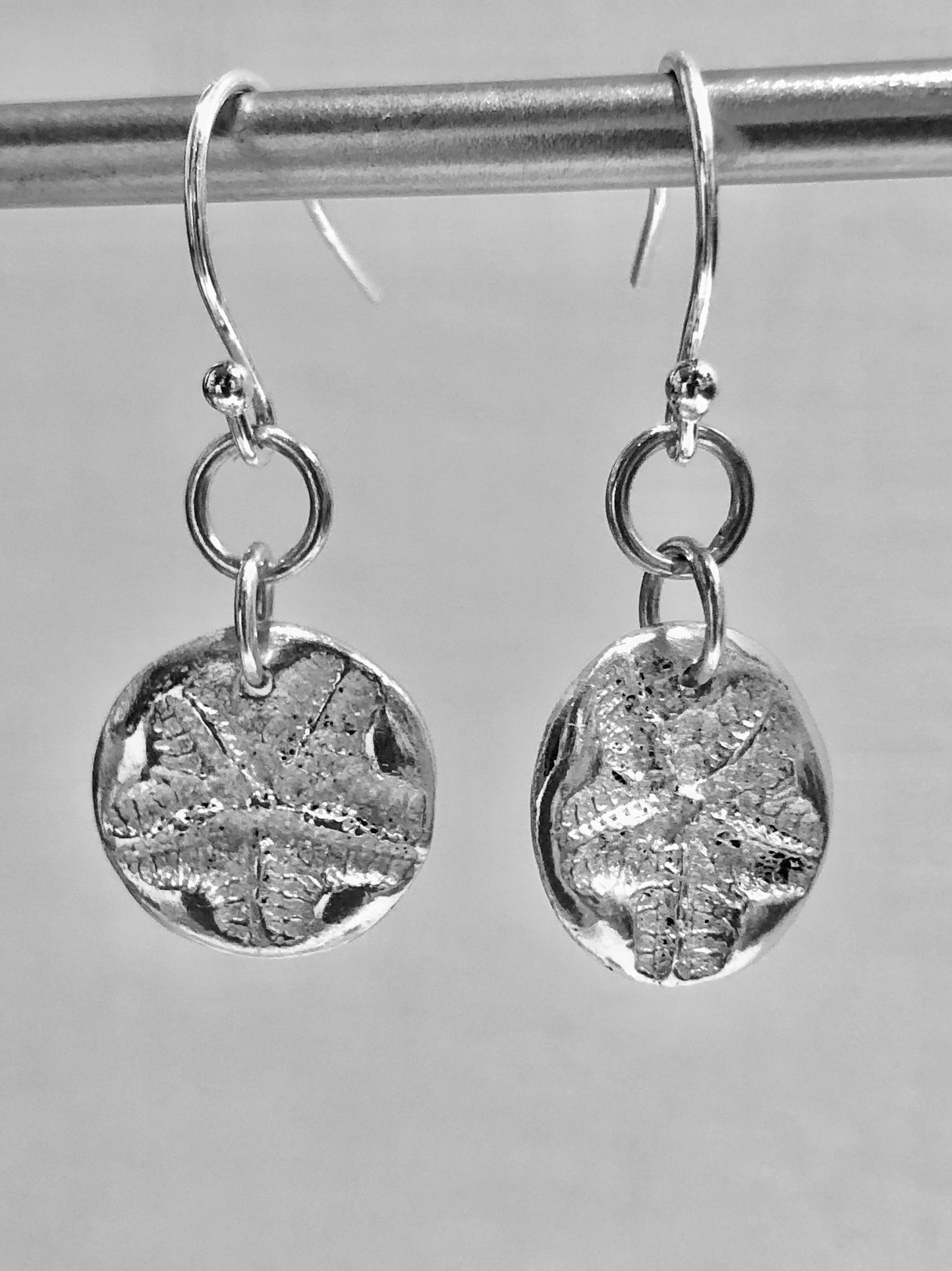 Starfish disc earings.