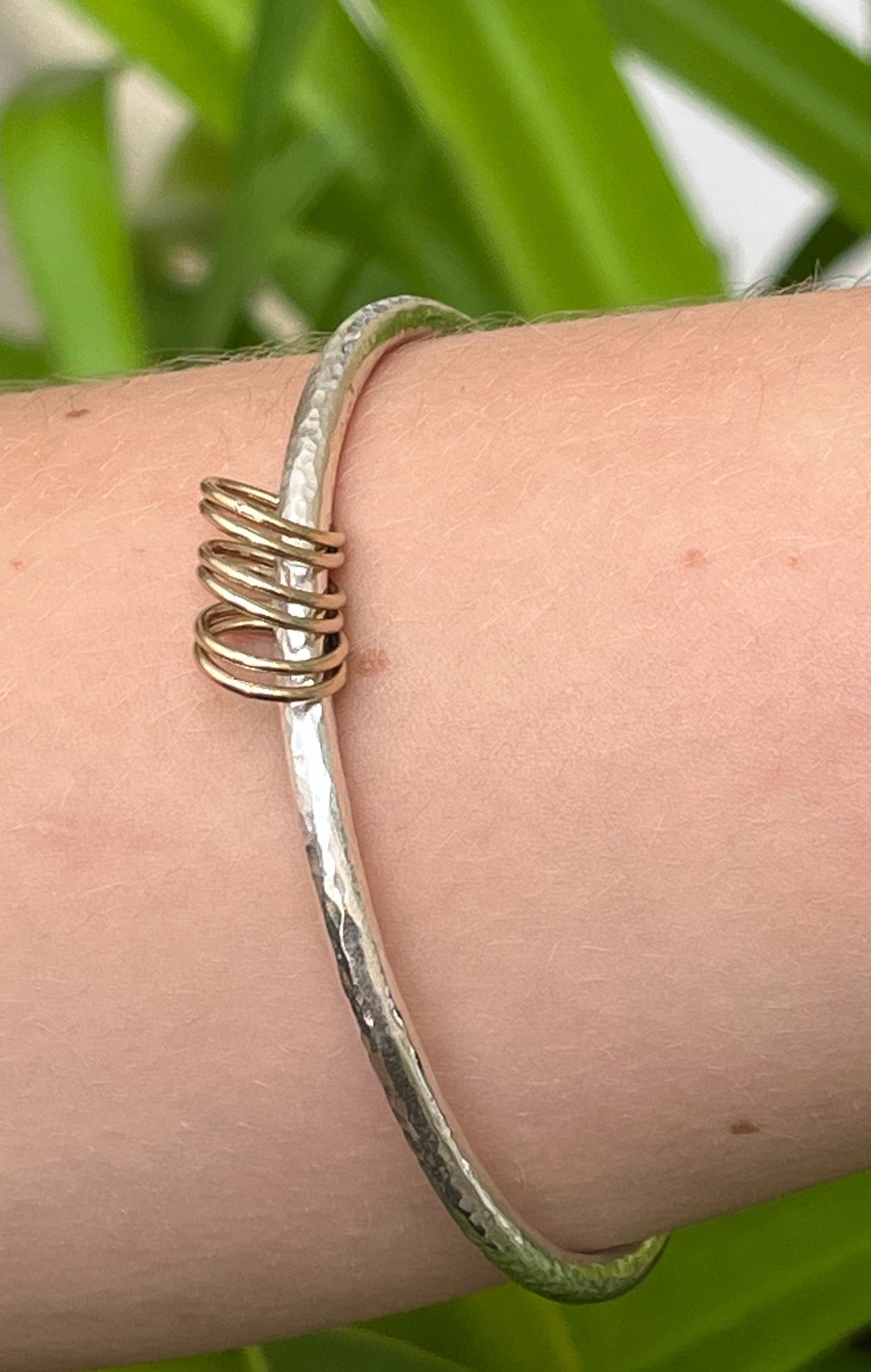 Gold rings Bangle.