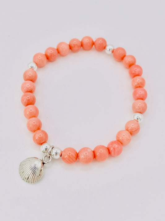 Chunky coral beaded bracelet.