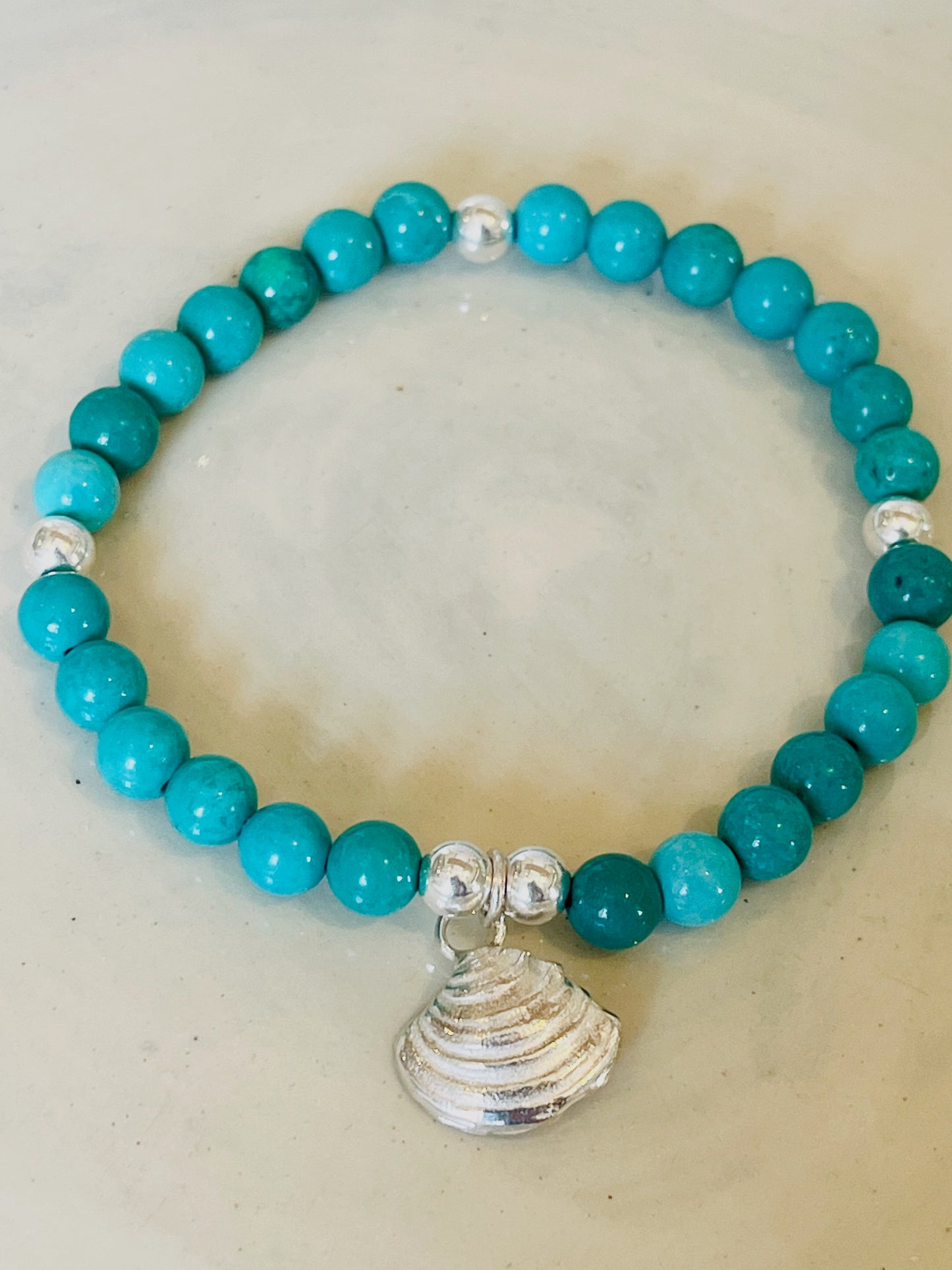 Chunky Bigbury shell bracelet.