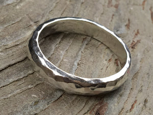 Silver shimmer patterned ring.