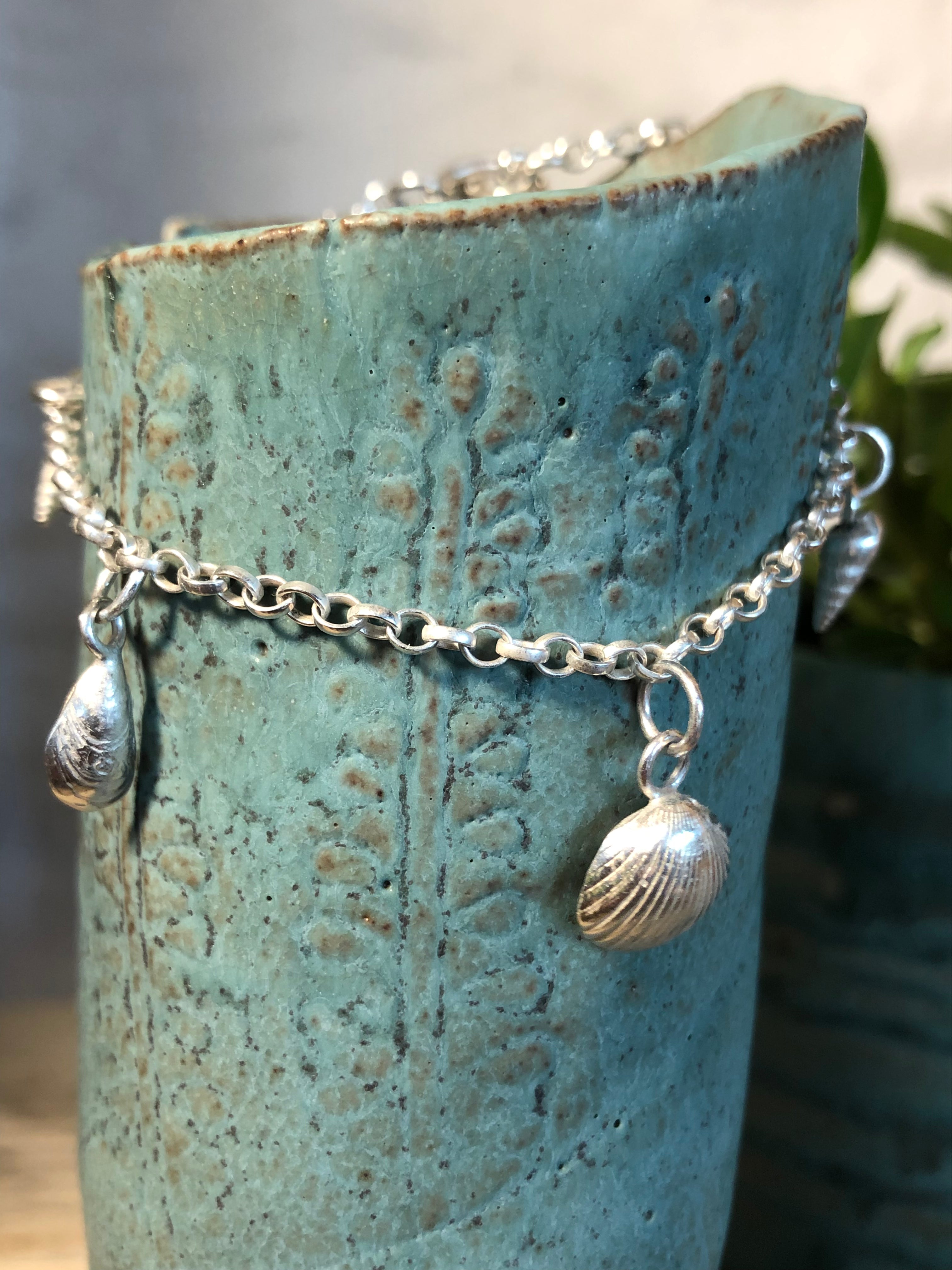 Bantham mini shell bracelet.